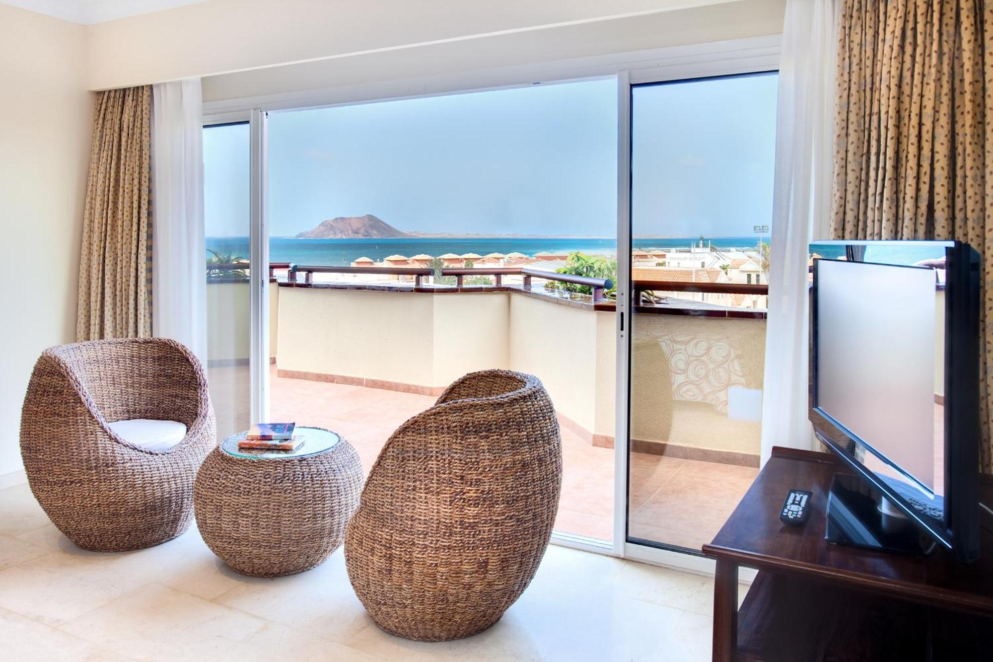 Готель Barcelo Corralejo Bay - Adults Only Екстер'єр фото